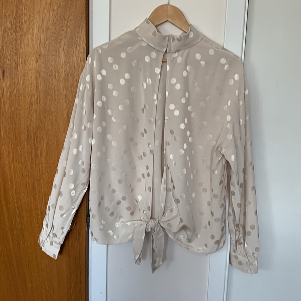 Champagne coloured high neck open back shirt - Picture 2 of 8